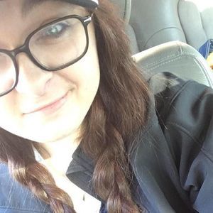 Meet your Posher, Mikayla